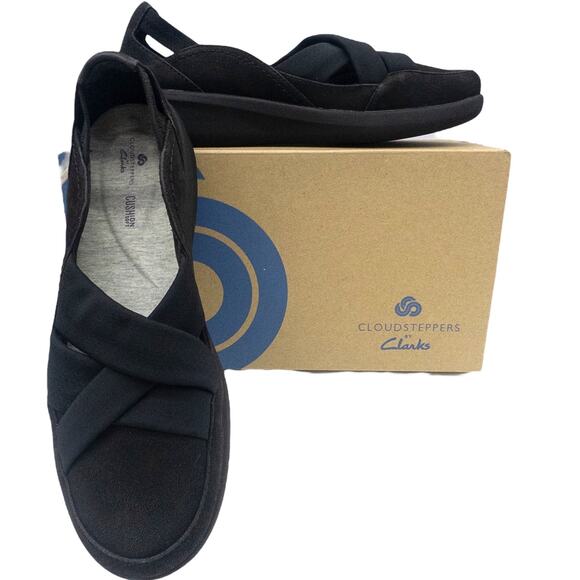 Clarks Women's Sillian 2.0 Star Slip-On Women's Loafers Black 8.5 - Picture 1 of 6